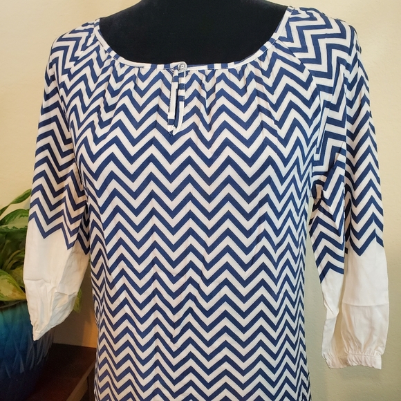 VENUS Chevron Women's Dress, Blue & White , Size 2 - Picture 4 of 9